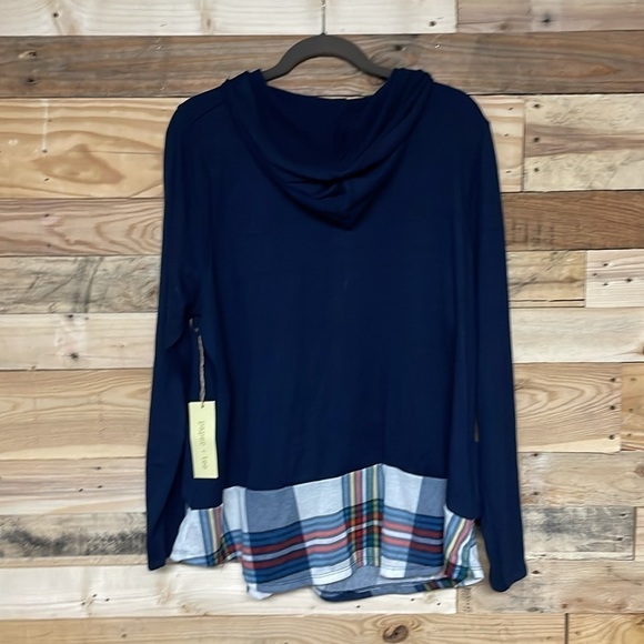 Paper + Tee size 2X navy color terrycloth hoodie with plaid bottom button detail - Picture 9 of 9